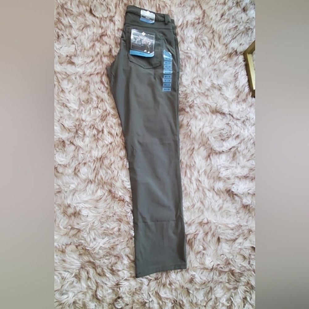 Benton Men's Straight Fit Stretch Cotton Pants Spruce Green Size 32×32 🌴